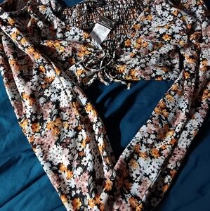 NWT Rue21 Floral Tie-Front Crop Blouse Womens Large